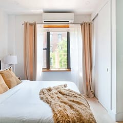 78-3C Prime upper East Modern 1br W&D in unit