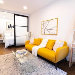 69-3C  Stylish Lower East Side 1br Apt