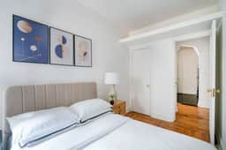 61-3C Renovated 2BR Sleeps 5 Prime Upper east - Image 5