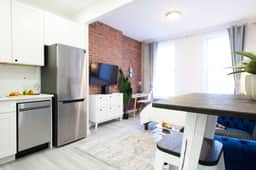 240-5  NEW Prime Location Studio W&D in unit - Image 2