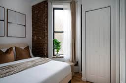 153-1G Newly Renovated 2BR Lower East Side - Image 2