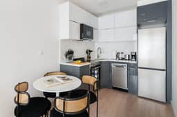 345-3A 2BR Newly Reno Prime UES WD in unit - Image 4