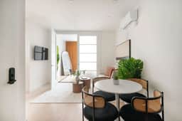 347-4A New 2BR Upper East Side W&D - Image 2