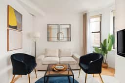 Bright & Spacious Fully Furnished 2-Bedrooms in Prime West Village - Image 4