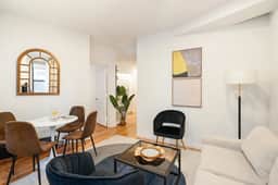 Bright & Spacious Fully Furnished 2-Bedrooms in Prime West Village - Image 5