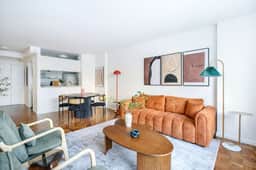 43-4D Newly furnished 2BR full service 24H Doorman laundry Gym - Image 4