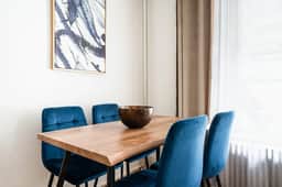 61-2C  Prime UES 2BR Newly furnished best value - Image 3