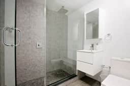 24-6 Gramercy area Newly reno Studio W/D in unit - Image 2