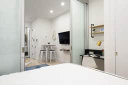 78-1B  Furnished 1BR prime UES WD in unit - Image 2