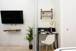 78-1B  Furnished 1BR prime UES WD in unit - Image 5