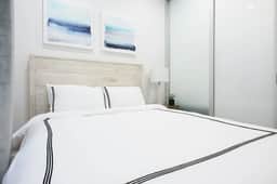 78-2D  Furnished 1BR WD walk to Central Park - Image 2