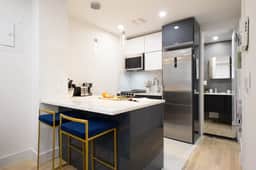 1597-12 NEW Studio Prime UES WD in unit - Image 2