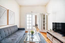 211-3 Prime Union Square Large 1BR Great value - Image 5