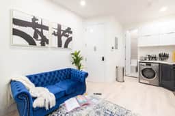 317-4C Modern 1BR W&D Walk to Central Park - Image 5