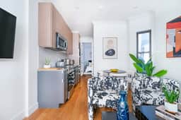 1288-5FS  New Renovated 2 Bedrooms in UES - Image 3