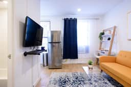 69-3D Prime Lower East Side Brand New 1BR - Image 2
