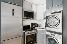 75-1D 1BR prime UES W/D the unit Best Value - Image 3