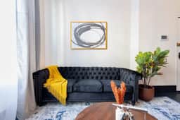 E10-1 Designer East Village Townhouse 1BR - Image 3