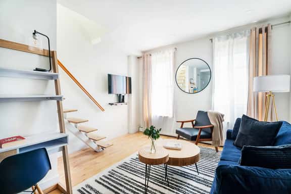 1597-PHS New 1BR/2bath PH Duplex W/D Outdoor Deck - Image 1
