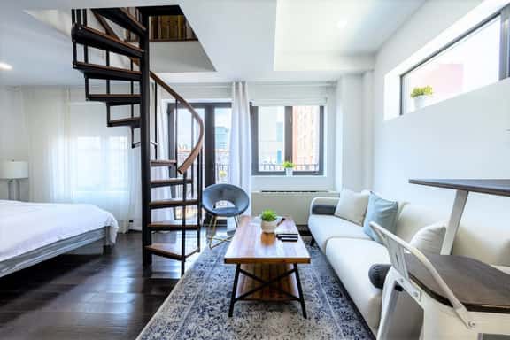 809-6B New 2BR Duplex With Private Patio - Image 1