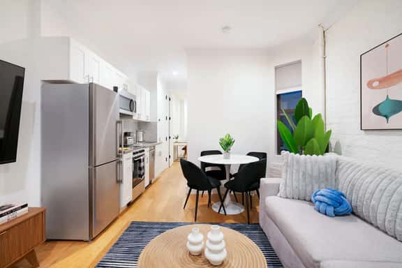 1290-7 New Renovated 2 Bedrooms in UES - Image 1