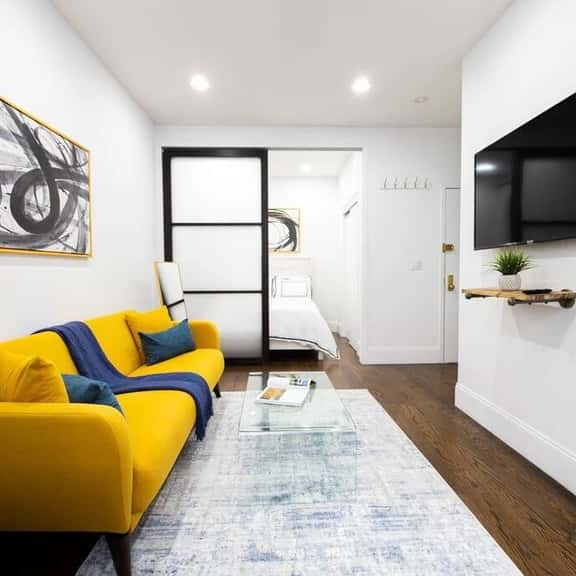 69-2D Stylish Lower East Side 1BR Apt - Image 1