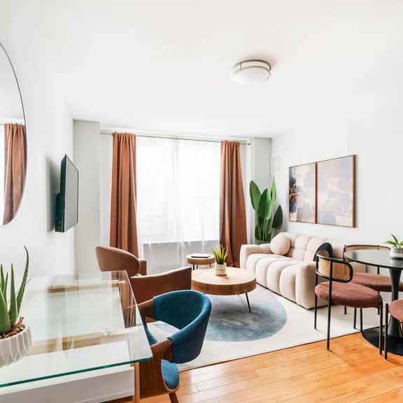 73-806 New 1BR 1Bth UWS Doorman Gym - Image 1