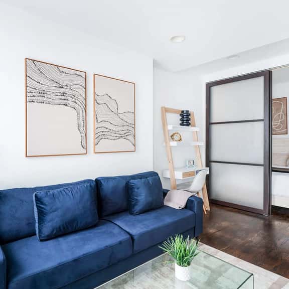 69-5B I Stylish Lower East Side 1BR Apt - Image 1
