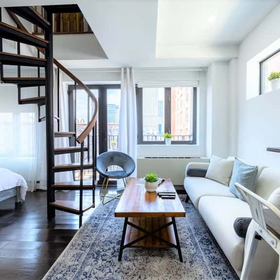 809-6B New 2BR Duplex With Private Patio - Image 1