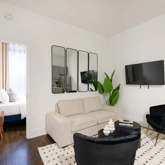 91-2A Stylish 3BR W/D GYM - Image 1