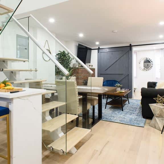 75-5A Luxury 3BR Duplex  W/D in unit Elevator - Image 1