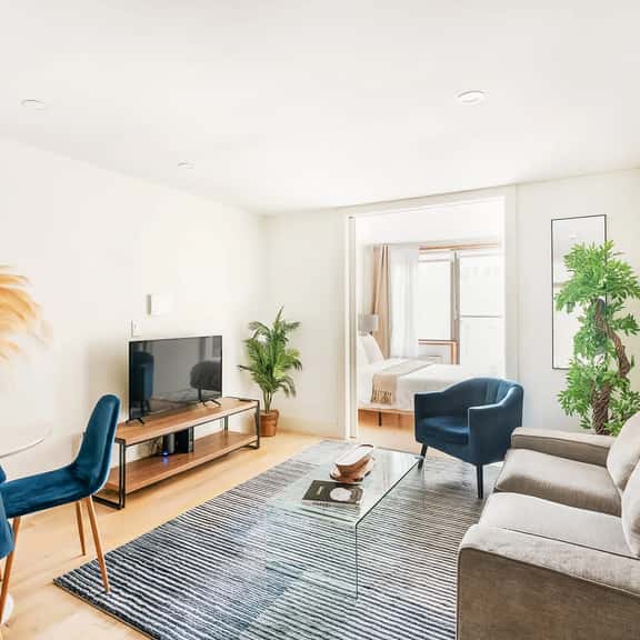 75-3C Duplex 3BR W/D in the unit - Image 1