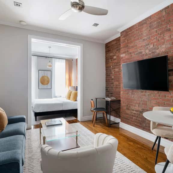 246-9 SoHo Living newly furnished 1br WD In-unit - Image 1