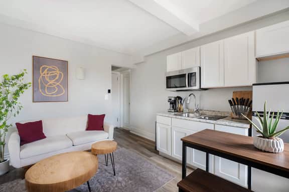 73-1406 New 1BR 1Bth UWS Doorman Gym - Image 3