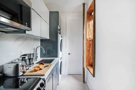 48-1FE New 1BR Prime hell's kitchen W/D - Image 4