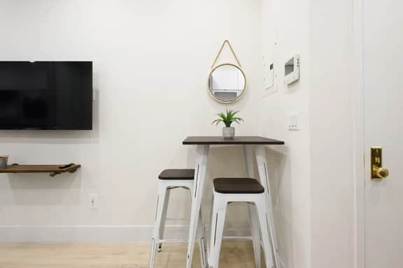 78-3D 1BR prime UES WD in unit - Image 2