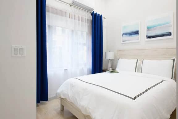 78-4D  Quality 1BR W&D~Skylight By Central Park - Image 4