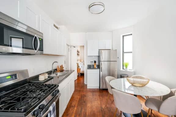 1288-3RN New Renovated 1 Bedroom in UES - Image 4