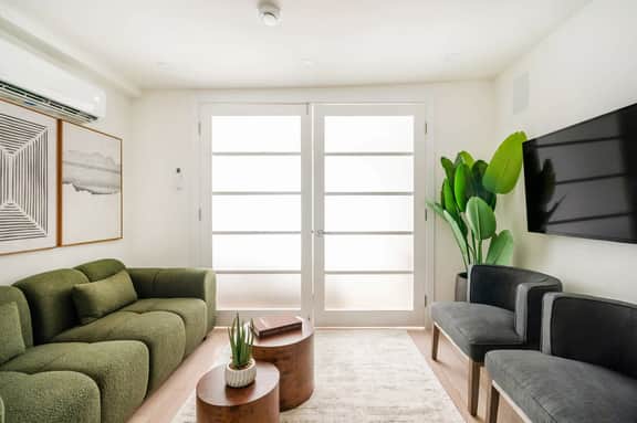 22-4C NEW Curated 1BR in Gramercy, W&D - Image 4