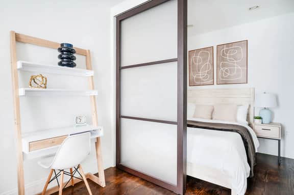69-5B I Stylish Lower East Side 1BR Apt - Image 5
