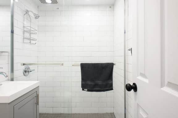 350-2A Prime gramercy Newly renovated 1BR sleeps 4 - Image 5