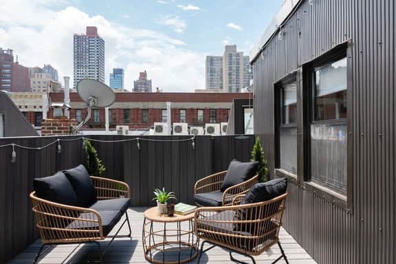 78-4A 2BR Duplex with a private outdoor UES - Image 4