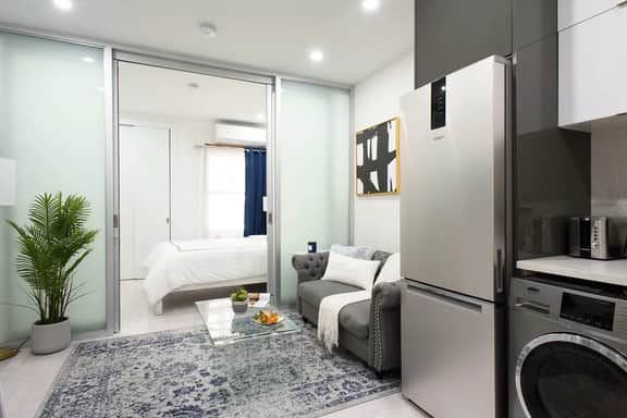 78-3B  New Junior 1 BR Prime UES WD in unit - Image 2