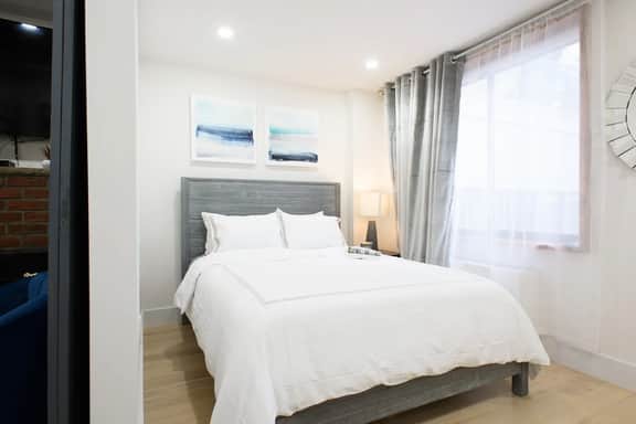 75-5A Luxury 3BR Duplex  W/D in unit Elevator - Image 5