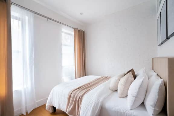 1290-16 New Renovated 2 Bedrooms in UES - Image 4