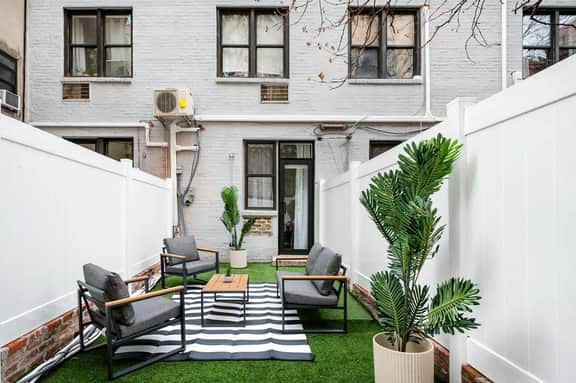 14-B Sleek Modern 1BR w outdoor space Union Square WD in Unit - Image 2