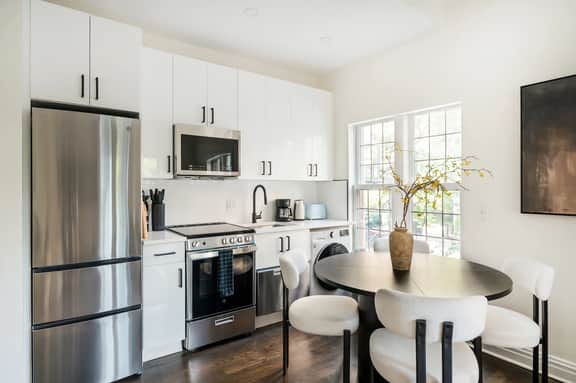 Fifth-2A I Brand New 2BR Heart of Greenwich village - Image 4