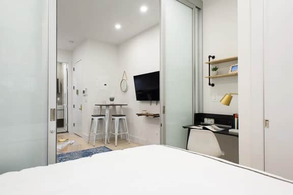 78-1B  Furnished 1BR prime UES WD in unit - Image 2
