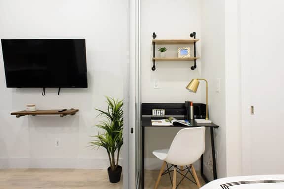 78-1B  Furnished 1BR prime UES WD in unit - Image 5