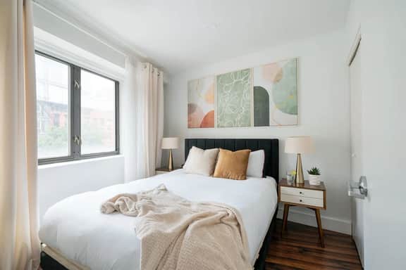 809-3A Newly Furnished 1BR Columbus Circle Elevator W/D - Image 3